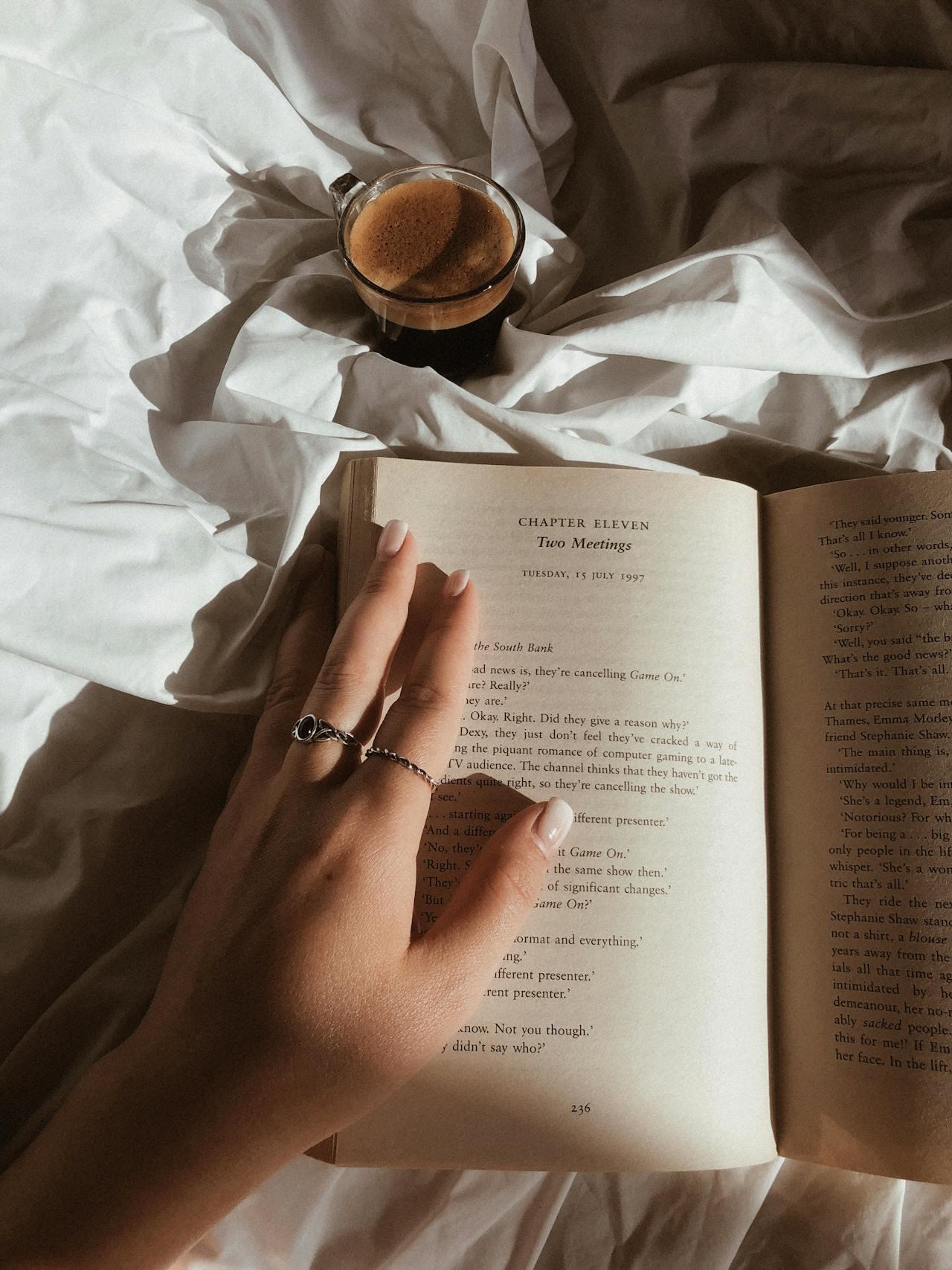 Вечерний отдых с книгой